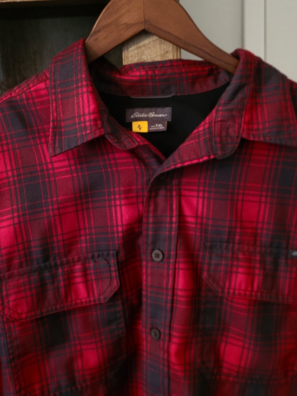 Eddie Bauer Red & Black Plaid Button-Up Shirt, Xl Tall